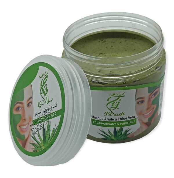 Clay mask with aloe vera